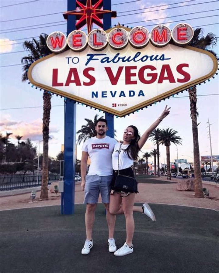 Las Vegas' Essential Guide: Navigate the City with vegas.ist