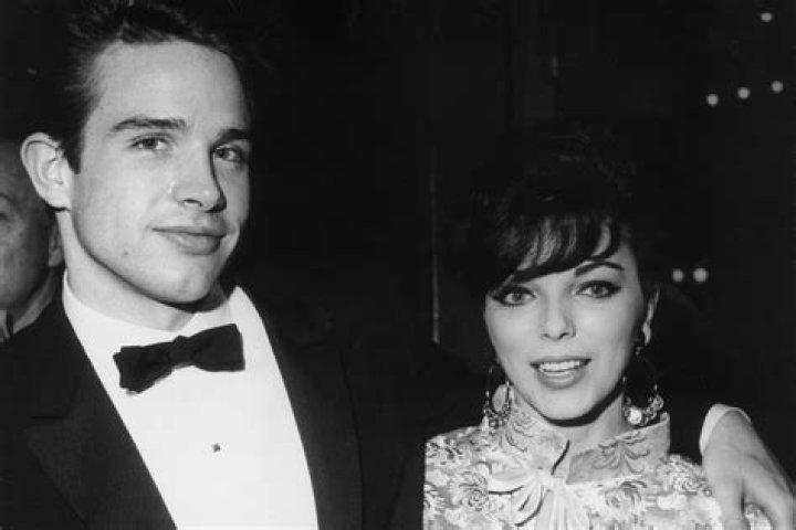 Exploring Warren Beatty's Relationships: A Journey Through Love and Fame