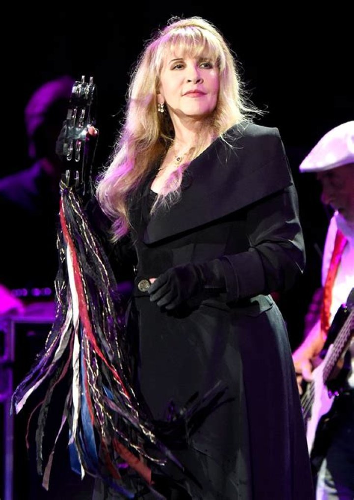 Unveiling the Talents Behind Stevie Nicks: Who is Stevie Nicks' Guitarist?