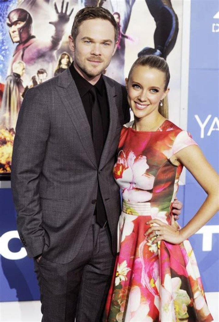 Exploring the Enigmatic World of Zoë Kate